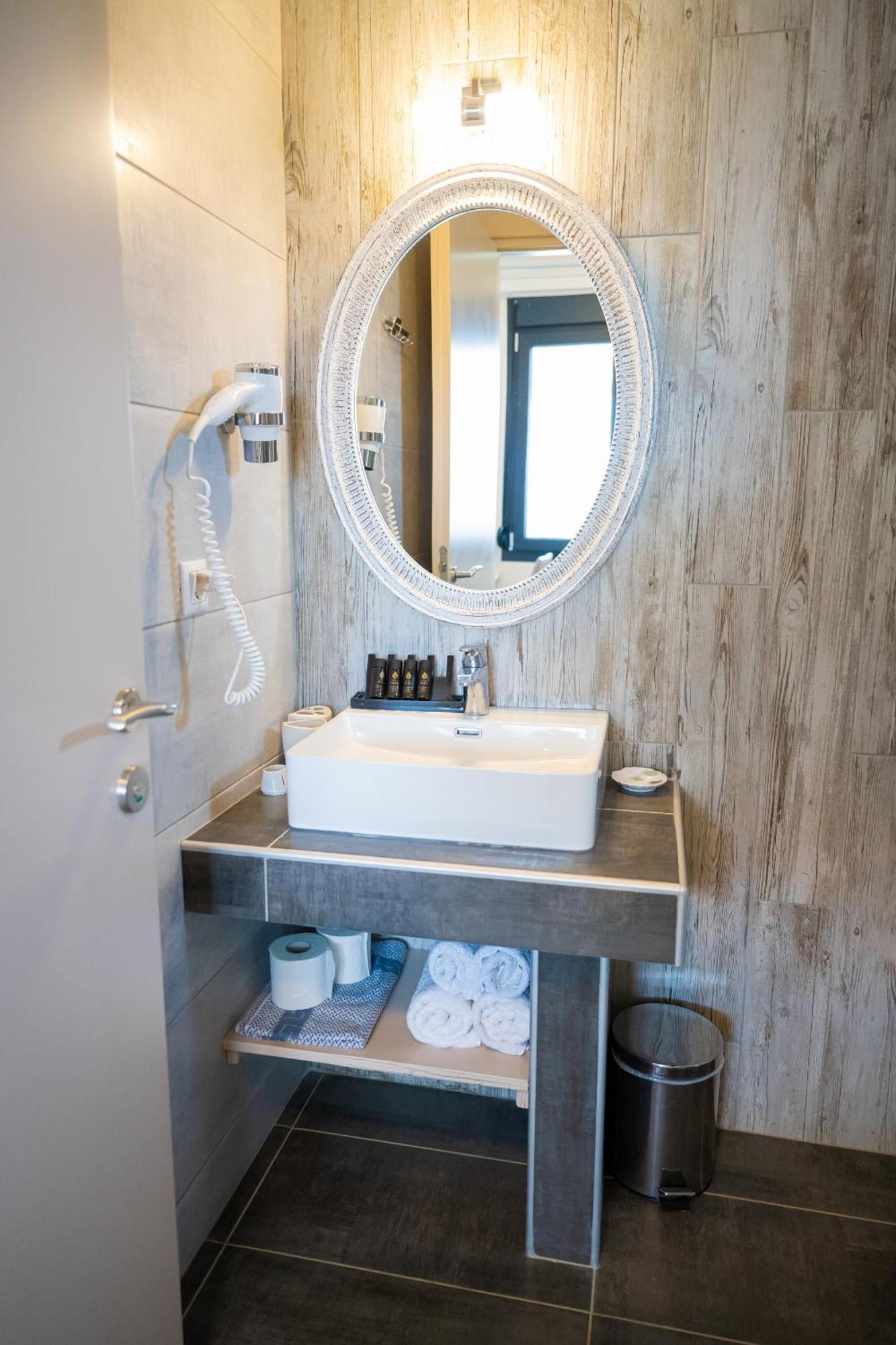 Callista Suites Flogita Eksteriør billede