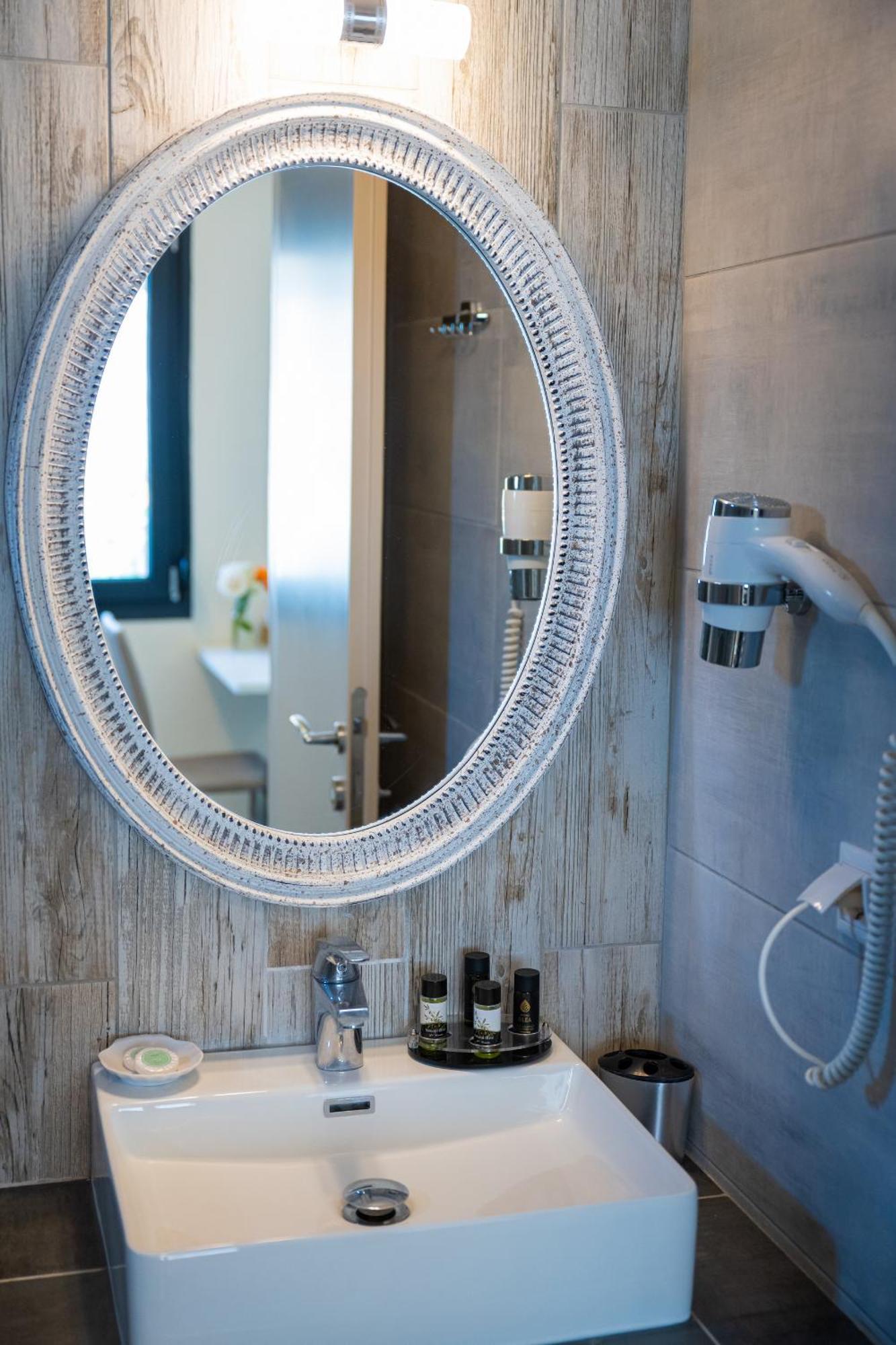 Callista Suites Flogita Eksteriør billede